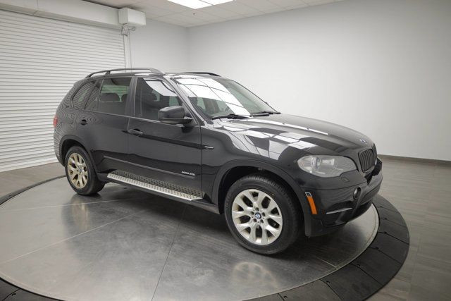 2013 BMW X5 35i in Cars & Trucks in Calgary