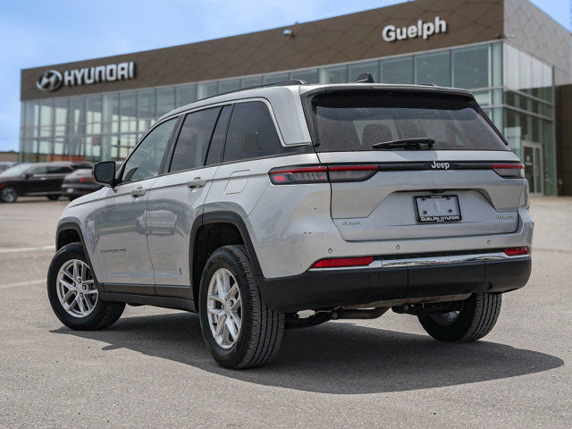 2023 Jeep Grand Cherokee Laredo | Heated Steering Wheel in Cars & Trucks in Guelph - Image 4