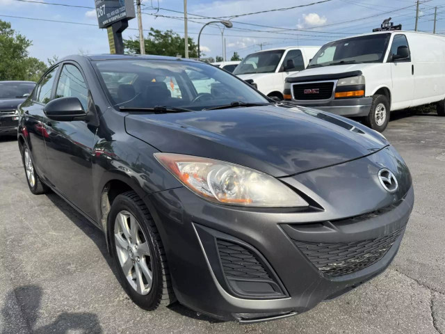2011 MAZDA MAZDA3 I Touring in Cars & Trucks in Laval / North Shore - Image 3