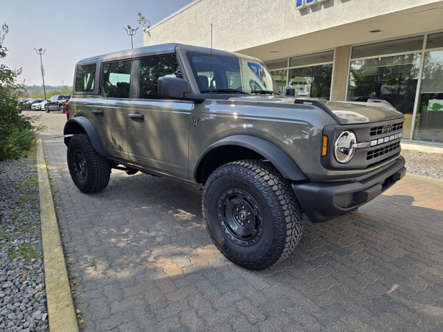 2025 Ford Bronco BASE | SASQUATCH PKG | REMOTE START | G.O.A.T. in Cars & Trucks in Calgary - Image 2