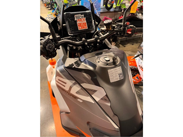  2024 KTM 1290 Super Adventure S Taux 0.99% 36 Mois, 3.99% 60 Mo in Touring in Sherbrooke - Image 4