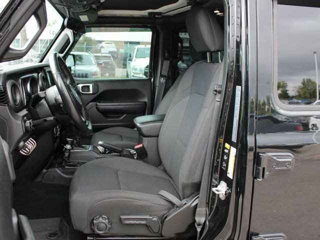 2023 Jeep Wrangler Willys 4x4, 6-Spd Manual, Heated Seats/Wheel in Cars & Trucks in Calgary - Image 2