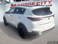This Kia Sportage delivers a Intercooled Turbo Regular Unleaded I-4 2.0 L/122 engine powering this A... (image 3)