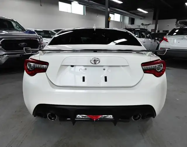 2020 Toyota 86 GT MODEL,4 NEW TIRES ON IT,CARBON FIBER,MUST SEE62938483425537124