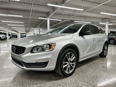 2018 Volvo V60 Cross Country CUIR * TOIT OUVRANT * CAMERA * AWD 