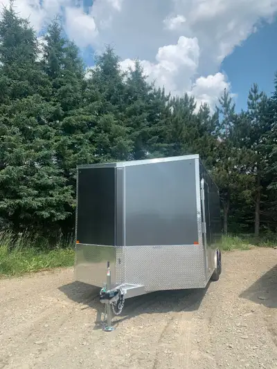 sell cargo trailer enclosed trailer remorque trailer fermé no- galvanize + also some utility galvani...