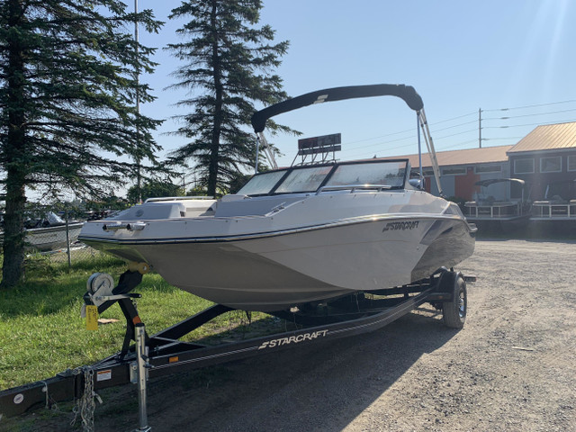 2023 Starcraft SVX 210 OB Charcoal Suzuki in Powerboats & Motorboats in Barrie - Image 2