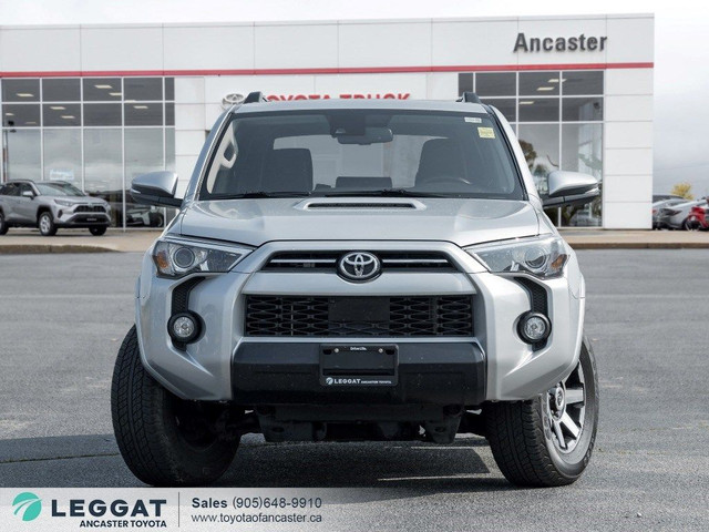2020 Toyota 4Runner 4WD in Cars & Trucks in Hamilton - Image 2