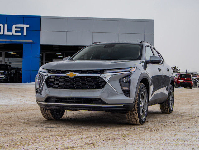 2025 Chevrolet Trax LT in Cars & Trucks in Edmonton - Image 4