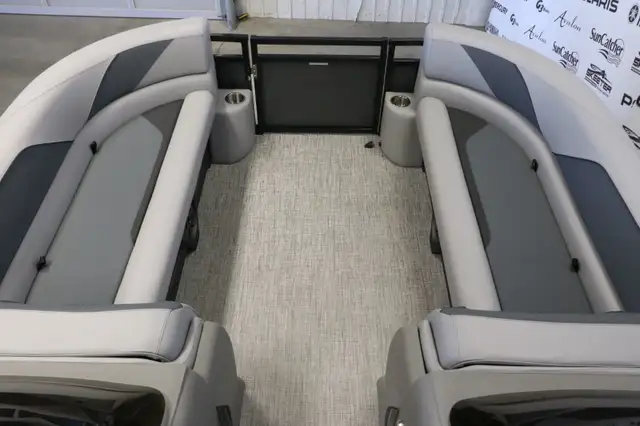 2025 AVALON VENTURE 2385 ELW 3 QUILLES + MERCURY ou YAMAHA 150 H in Powerboats & Motorboats in Laurentides - Image 6