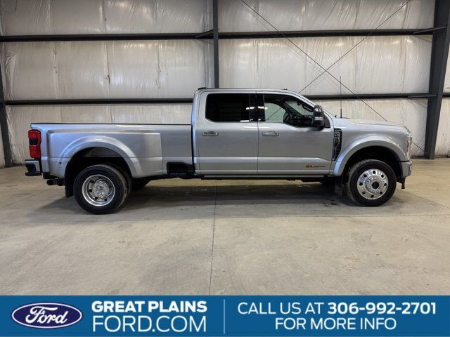 2023 Ford Super Duty F-450 DRW Platinum | 4x4 | Heated & in Cars & Trucks in Regina - Image 4