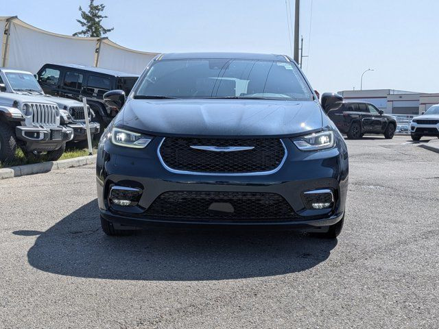 2025 Chrysler Pacifica Select - Safety Sphere Group - Block in Cars & Trucks in Calgary - Image 2