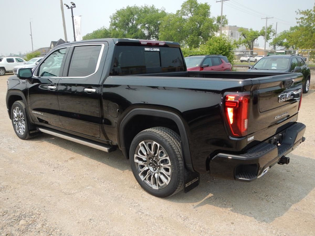 2025 GMC Sierra 1500 Crew Cab Denali Ultimate 6.2L V8 in Cars & Trucks in Saskatoon - Image 3