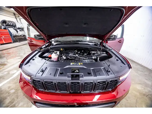 2024 Jeep Grand Cherokee L 4x4 Altitude Leather BCam PSeat in Cars & Trucks in Grande Prairie - Image 30