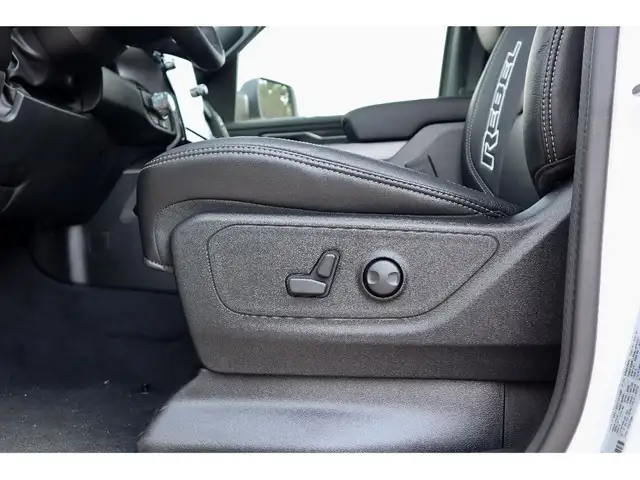 2025 Ram 1500 Rebel 4x4 Crew Cab 5'7 Box | DEMO DEAL in Cars & Trucks in Kitchener / Waterloo - Image 10