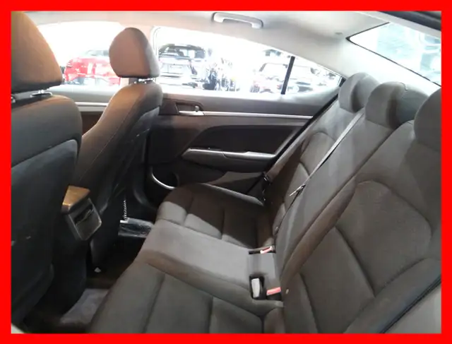 2020 Hyundai Elantra PREFERRED IVT *BACKUP CAM/BLINDSPOT/BLUETOO dans Autos et camions dans London - Image 12