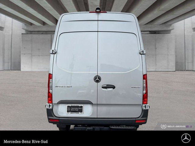 2025 Mercedes-Benz Sprinter 2500 170 Wheelbase High Roof RWD in Cars & Trucks in Longueuil / South Shore - Image 4