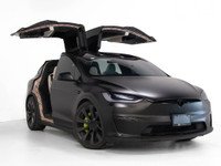 This beautiful 2022 Tesla Model X is a local Ontario vehicle with a clean CARFAX report and remainin... (image 2)