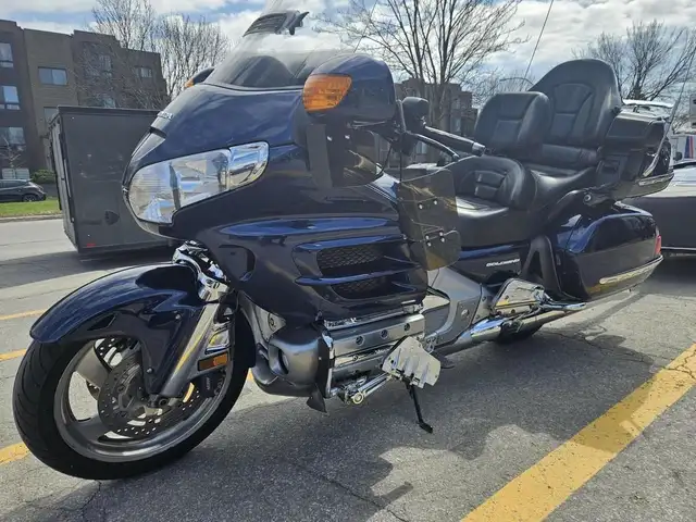 2007 Honda GOLDWINGGL 1800 REMORQUE INCLUS in Sport Touring in Laval / North Shore - Image 9
