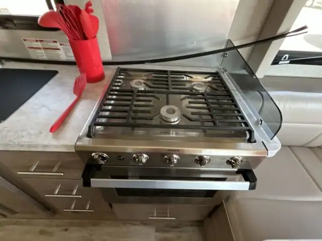 2022 Adventurer LP Class C Adventurer 19RD in RVs & Motorhomes in Red Deer - Image 16