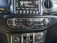 This Jeep Wrangler is ready for adventure! It delivers a Intercooled Turbo Premium Unleaded I-4 2.0... (image 3)