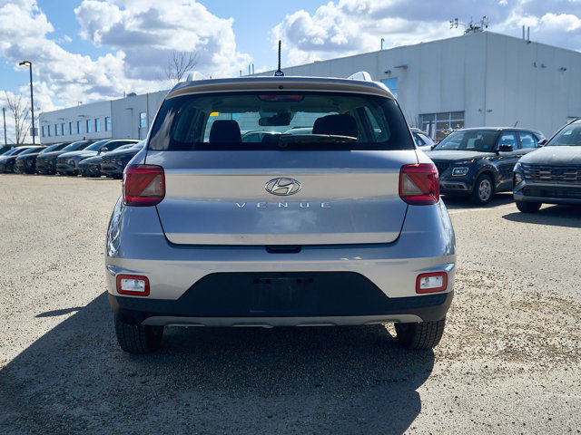 2023 Hyundai Venue Preferred | Backup Cam | Lane Keep Assist in Cars & Trucks in Edmonton - Image 4