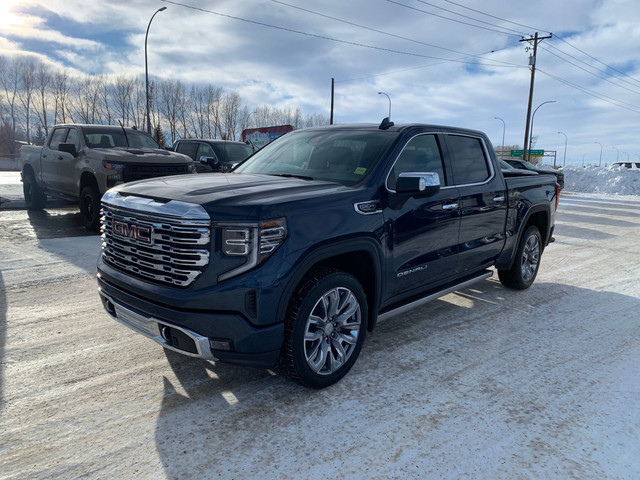 2023 GMC Sierra 1500 Denali SUNROOF | REMOTE VEHICLE START |... in Cars & Trucks in Medicine Hat - Image 3