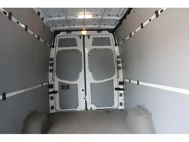 2017 Mercedes-Benz Sprinter 170\" - \"3.0L DIESEL\" - \"REAR HEA in Cars & Trucks in City of Toronto - Image 5