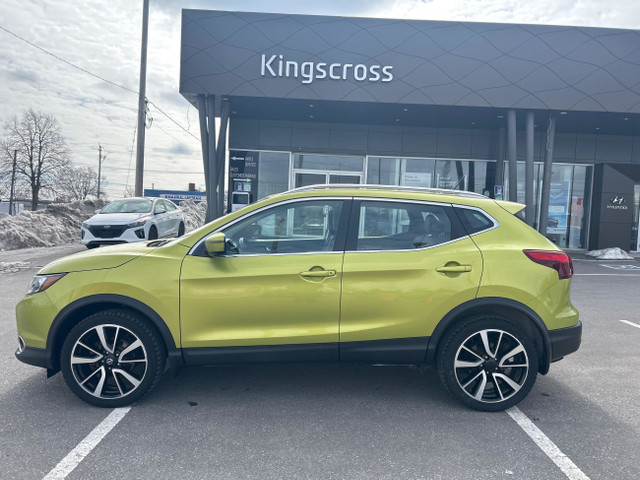 2017 Nissan Qashqai SL SL AWD CVT in Cars & Trucks in City of Toronto - Image 2
