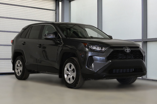 2023 Toyota RAV4 LE / AWD / Carplay / Bas km / Garantie Toyota / in Cars & Trucks in Longueuil / South Shore
