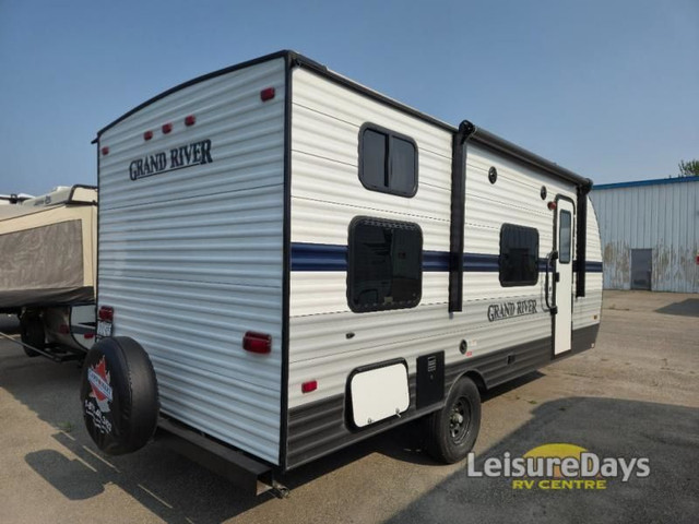 2022 Grand River Grand River 22MB in Travel Trailers & Campers in City of Toronto - Image 4