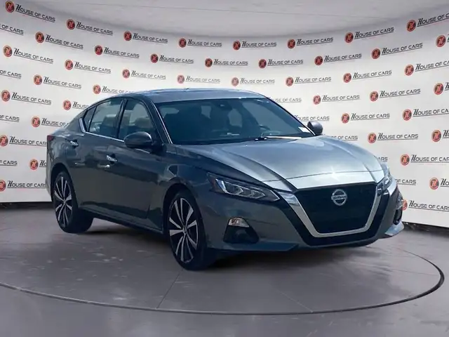 2022 Nissan Altima 2.5 Platinum in Cars & Trucks in Calgary - Image 10