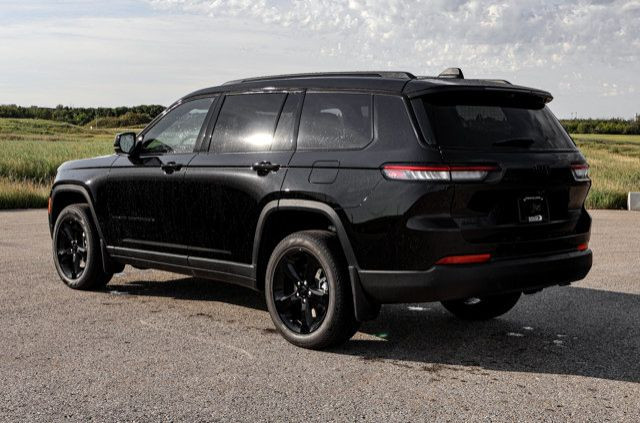 2025 Jeep Grand Cherokee L Limited in Cars & Trucks in Strathcona County - Image 2