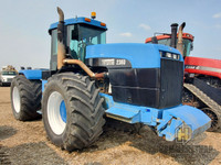 BUHLER VERSATILE 2360 4WD Tractor