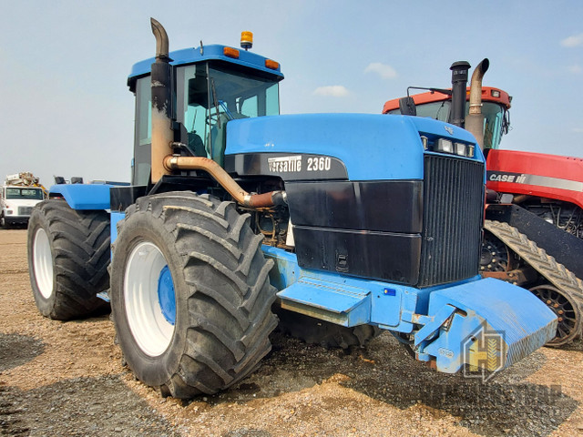 BUHLER VERSATILE 2360 4WD Tractor in Farming Equipment in Edmonton