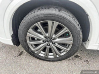 Trip Computer, Tracker System, Tailgate/Rear Door Lock Included w/Power Door Locks, Strut Front Susp... (image 5)