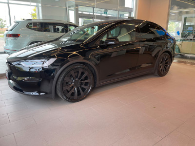 2022 Tesla Model X MSRP $147,880 - WARRANTY