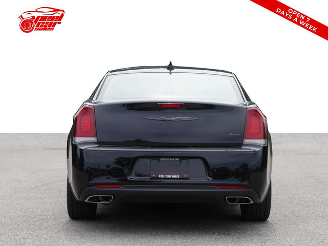 2022 Chrysler 300 Touring L | Apple Carplay | Alloys | Backup Ca in Cars & Trucks in Mississauga / Peel Region - Image 4