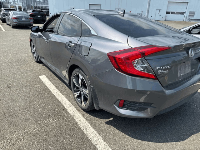 2016 Honda Civic 4dr CVT Touring | LEATHER | SUNROOF | LOADED!|  in Cars & Trucks in City of Toronto - Image 3