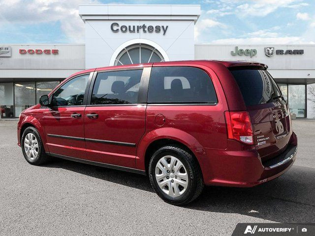 2016 Dodge Grand Caravan Canada Value Package | Third Row in Cars & Trucks in Calgary - Image 4