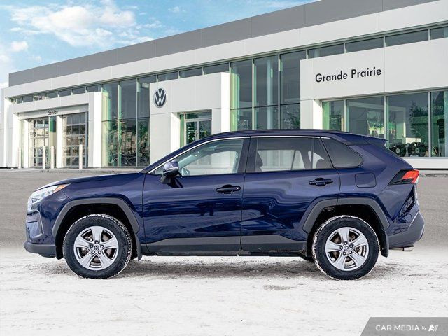2022 Toyota RAV4 XLE | One Owner | Heated Steering Wheel in Cars & Trucks in Grande Prairie - Image 2
