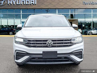 Experience the confident handling and versatile space of this 2024 Volkswagen Tiguan Comfortline. Bo... (image 7)