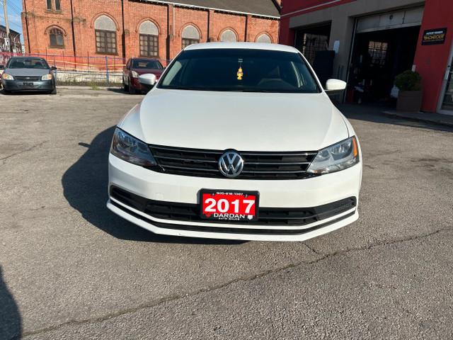 2017 Volkswagen Jetta Sedan Trendline+ in Cars & Trucks in Hamilton