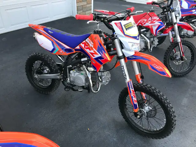2024 SUPER SPRING SAVINGS ON 125 cc APOLLO RFZ DIRT BIKE $1699.0 in Other in Brandon - Image 9