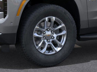 Engine: 5.3L V8 (image 9)
