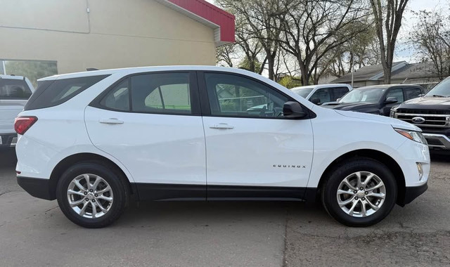 2020 CHEVY EQUINOX AWD APPLE CAR PLAY WE FINANCE ALL CREDIT in Cars & Trucks in Edmonton - Image 4