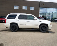 This Cadillac Escalade has a dependable Gas/Ethanol V8 6.2L/378 engine powering this Automatic trans... (image 5)