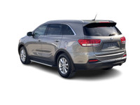 Heated Front Seats, Backup Camera, Cloth, AWD, Bluetooth, AWD, Brake assist, Electronic Stability Co... (image 6)