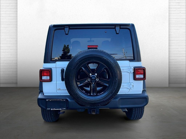 2023 Jeep Wrangler * SPORT ALTITUDE * 2 TOITS * HITCH * ALPINE * in Cars & Trucks in Longueuil / South Shore - Image 4