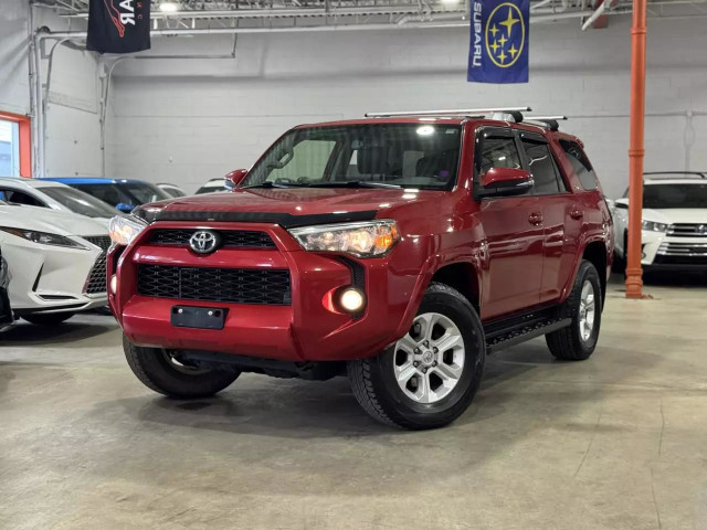 2016 TOYOTA 4Runner SR5 in Cars & Trucks in City of Montréal - Image 2